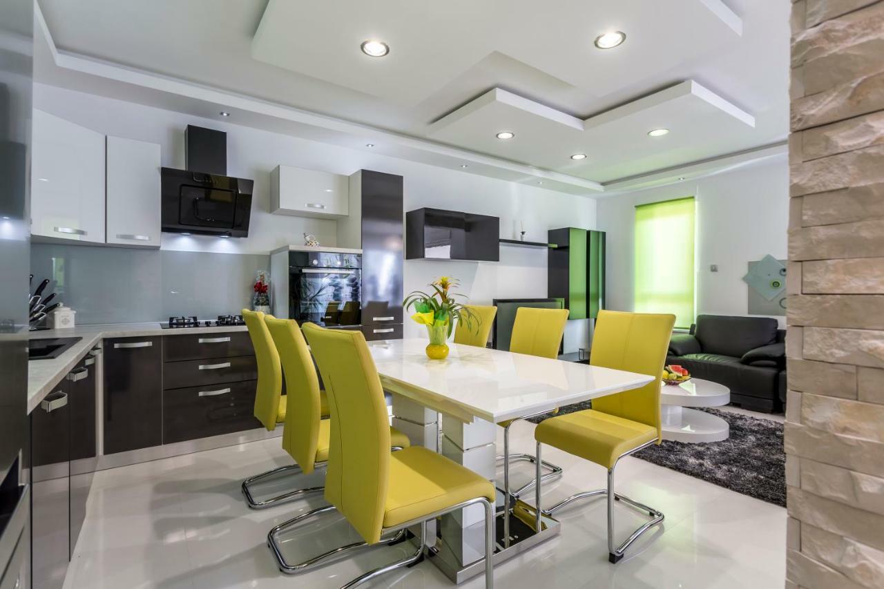 Sea Pearl Luxury Apartment Podstrana Esterno foto